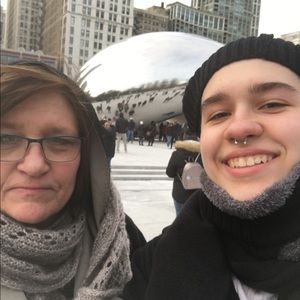 Meet your Posher, Debi